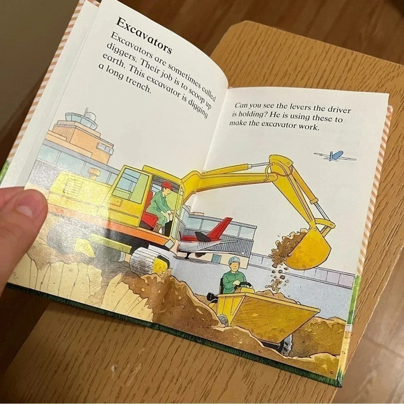 Let’s Look At Big Machines By Ladybird Book Vintage 1995 UK - Picture 4 of 6